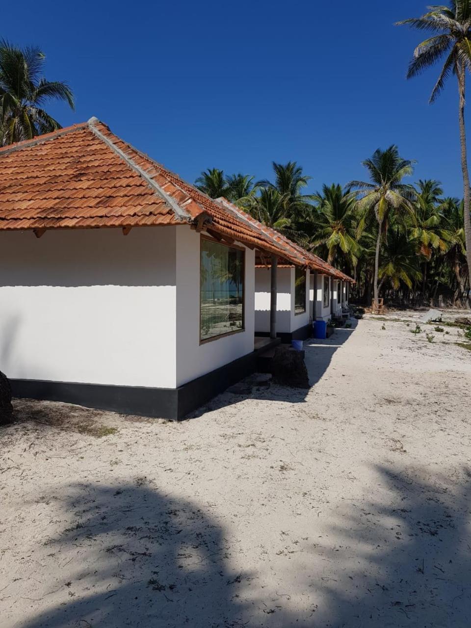 Flyzone Seashell Cottages Only For Indian Nationals With Valid Entry Permit Agatti Exteriör bild